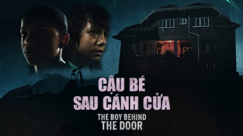 Cậu Bé Sau Cánh Cửa